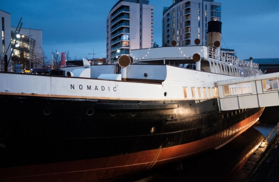 Parník Nomadic, zásobovací loď, která v roce 1911 přepravovala pasažéry a náklad mj. na slavný Titanic