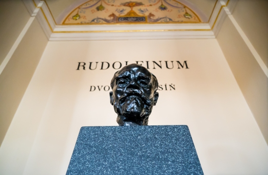 Busta Antonína Dvořáka v Rudolfinu