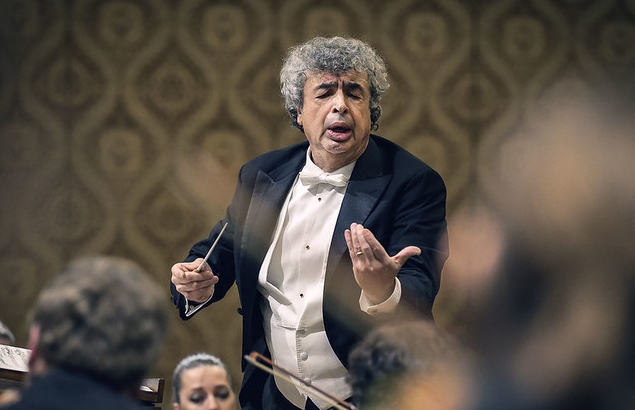Beethoven and Shostakovich with Semyon Bychkov and the Czech Philharmonic Youth Orchestra